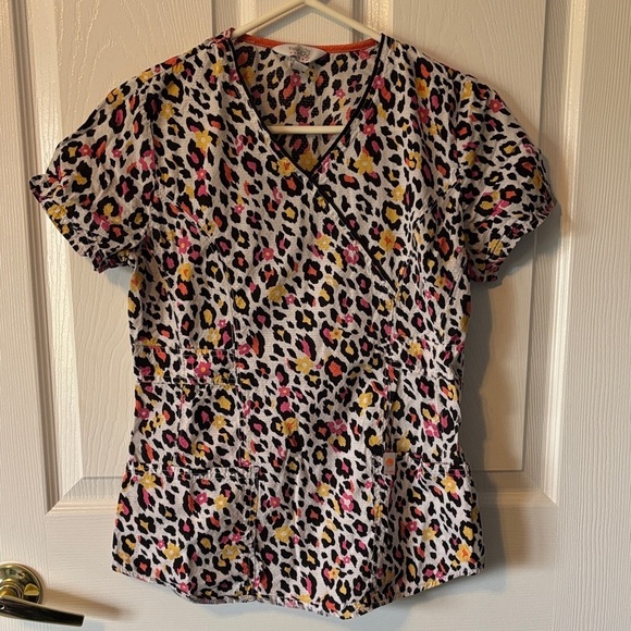 Tops - Cheetah Print Scrub Top
